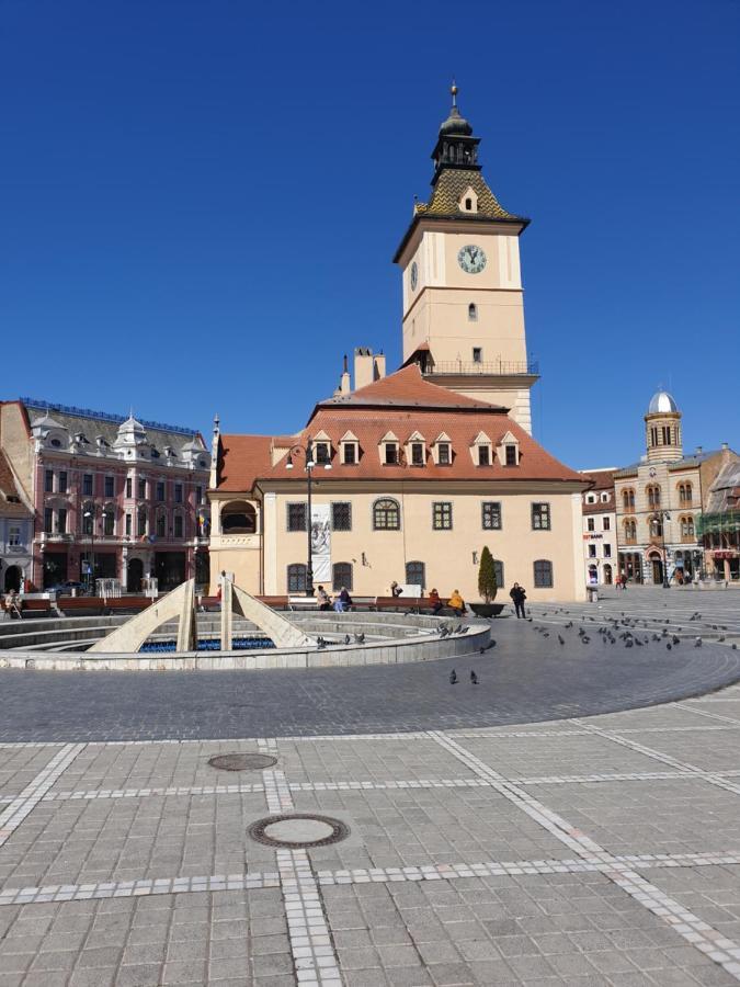 Studio Central Poarta Schei Brasov Luaran gambar